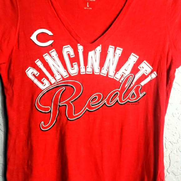 Women Cincinnati Red shirt - Picture 2 of 4